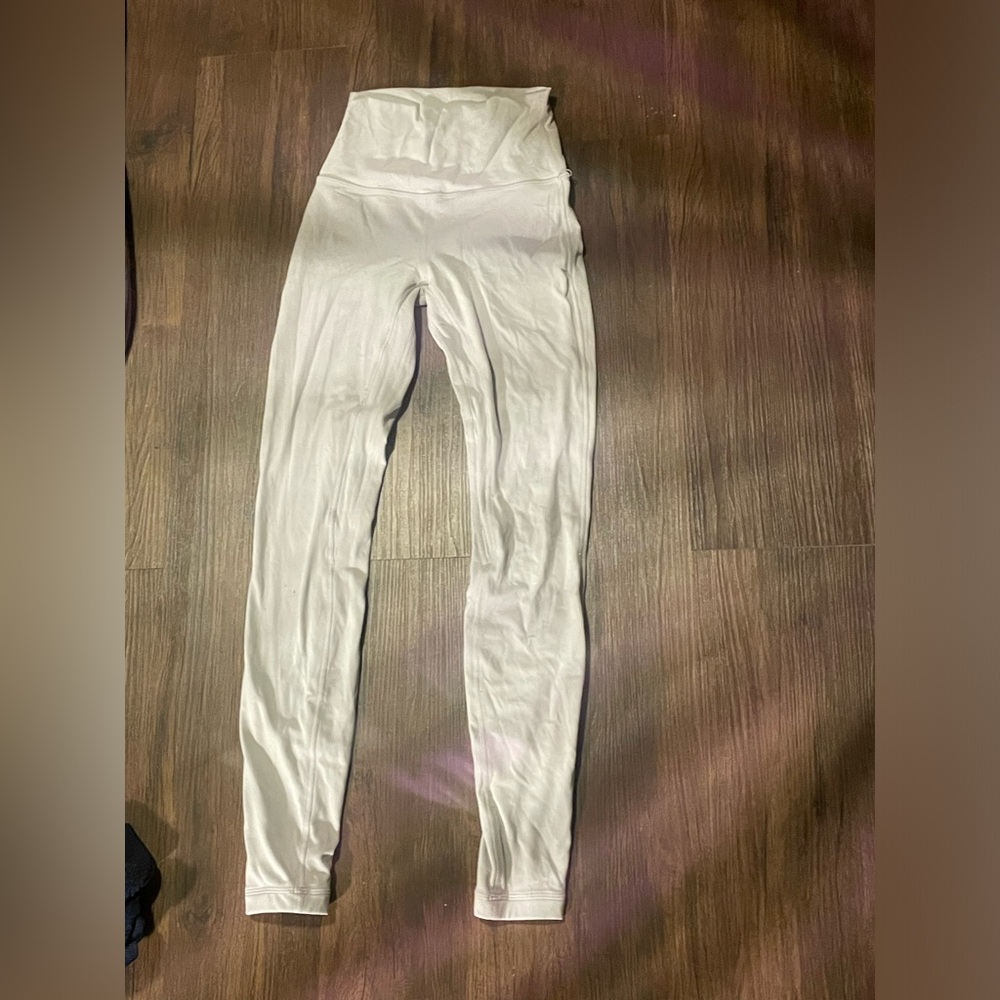 White Lululemon Leggings 28 Inch Inseam